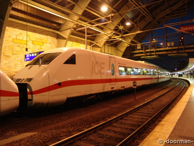 Baureihen/Triebwagen/BR 402/402 028-5